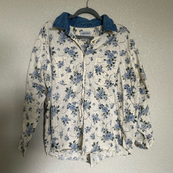 Cabin Creek Tops - Cabin creek vintage cream and blue cottagecore floral button up size 22w